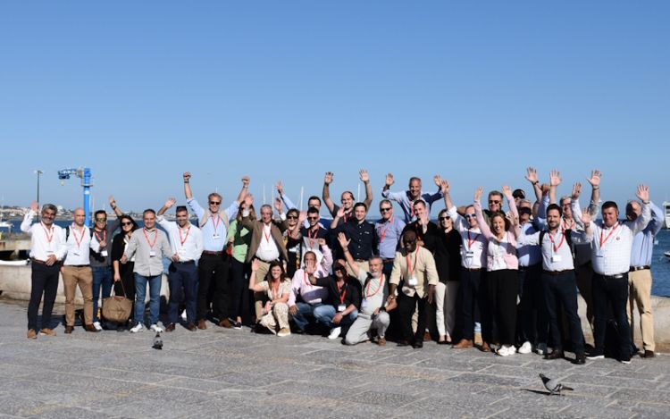 Frotcom провежда 14-та си годишна среща в Португалия - Frotcom