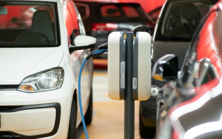 Fornecedores entram em corrida rumo à eletromobilidade no Salão de  Frankfurt